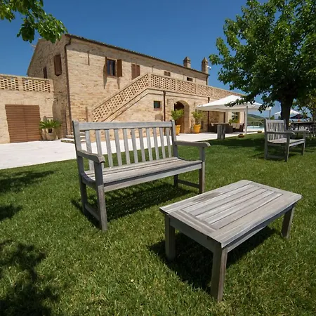 Boutique Magnolia 3* Carassai